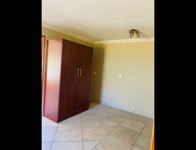 1 BEDROOM PROPERTY TO RENT IN BRUMA